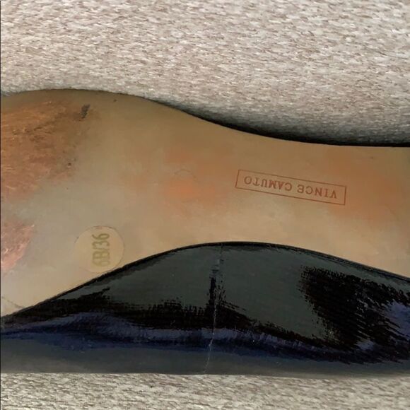 Vince Camuto  - Picture 6 of 6